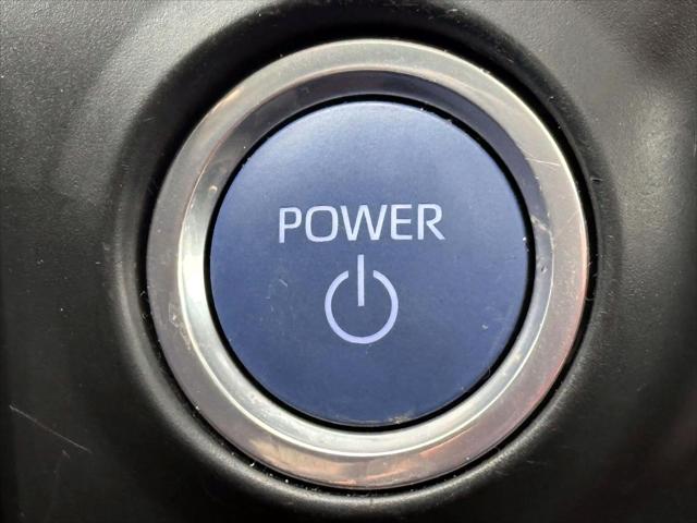 2022 Toyota Sienna XLE [27]