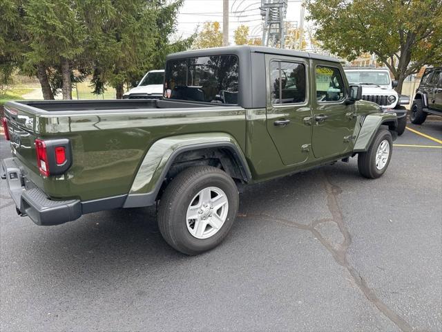 2022 Jeep Gladiator Sport S 4x4 2022 Jeep Gladiator Sport S 4x4