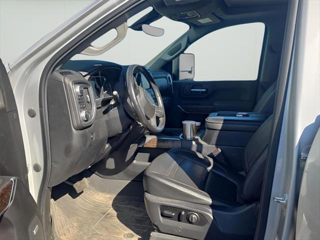 2020 GMC Sierra 2500HD 4WD Crew Cab Standard Bed Denali 2020 GMC Sierra 2500HD 4WD Crew Cab Standard Bed Denali