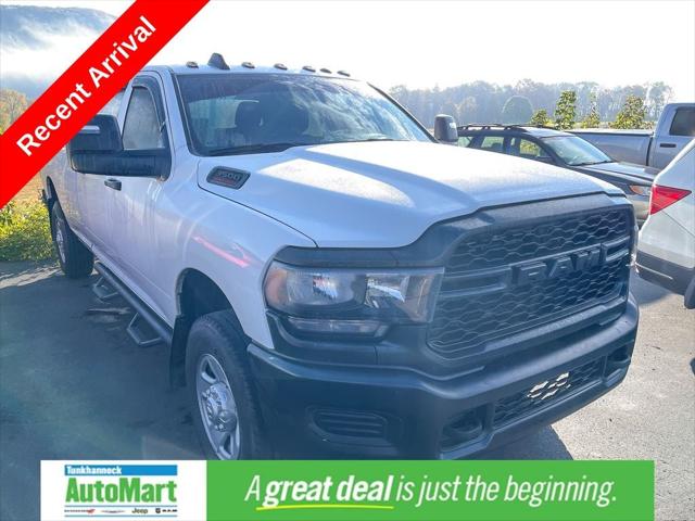 2024 RAM 3500 Tradesman Crew Cab 4x4 8 Box