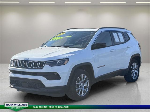 2024 Jeep Compass Latitude Lux FWD 2024 Jeep Compass Latitude Lux FWD