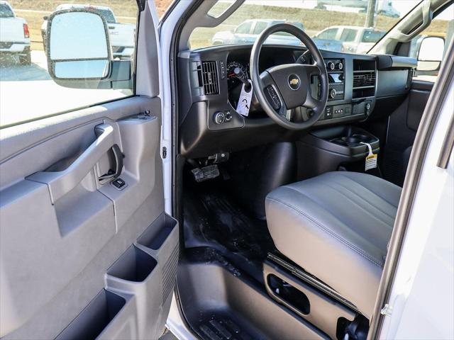 2025 Chevrolet Express Cargo Van RWD 2500 Regular Wheelbase WT