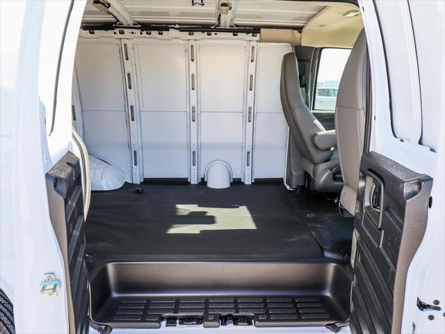 2025 Chevrolet Express Cargo Van RWD 2500 Regular Wheelbase WT