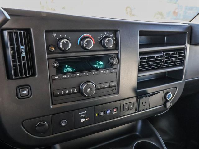 2025 Chevrolet Express Cargo Van RWD 2500 Regular Wheelbase WT