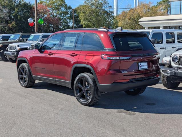 2025 Jeep Grand Cherokee Altitude X 4x4