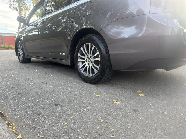 2018 Toyota Sienna XLE 8-Pass 3.5L 4dr