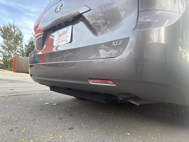 2018 Toyota Sienna XLE 8-Pass 3.5L 4dr
