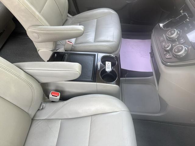 2018 Toyota Sienna XLE 8-Pass 3.5L 4dr