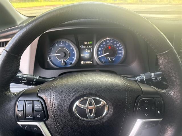 2018 Toyota Sienna XLE 8-Pass 3.5L 4dr