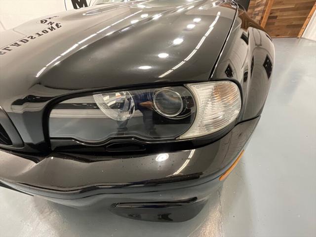 2005 BMW M3 Convertible / 3.2L 6Cyl / 6-SPEED MANUAL/69K MILES