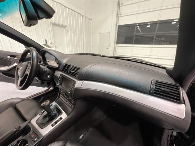 2005 BMW M3 Convertible / 3.2L 6Cyl / 6-SPEED MANUAL/69K MILES