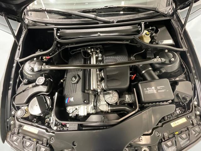2005 BMW M3 Convertible / 3.2L 6Cyl / 6-SPEED MANUAL/69K MILES