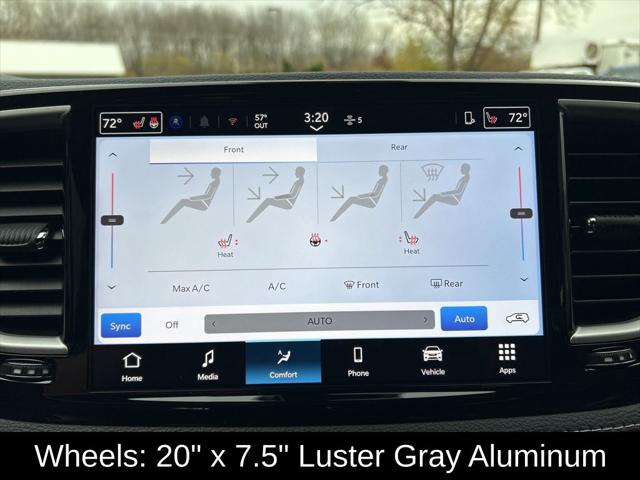 2026 Chrysler Pacifica Select AWD