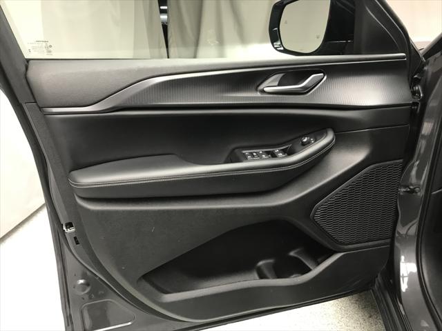 2023 Jeep Grand Cherokee Altitude 4x4 2023 Jeep Grand Cherokee Altitude 4x4