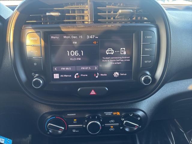 2022 Kia Soul LX 2022 Kia Soul LX