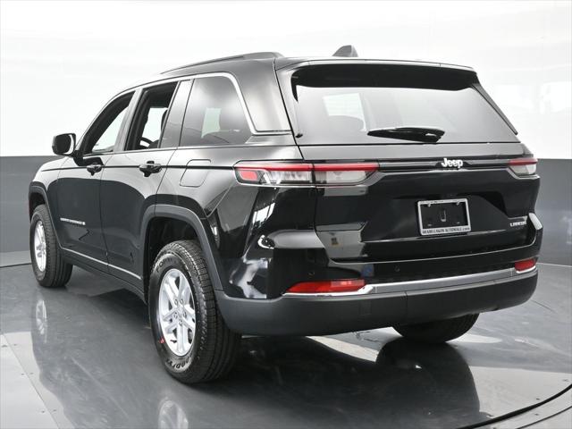 2024 Jeep Grand Cherokee Laredo 4x2