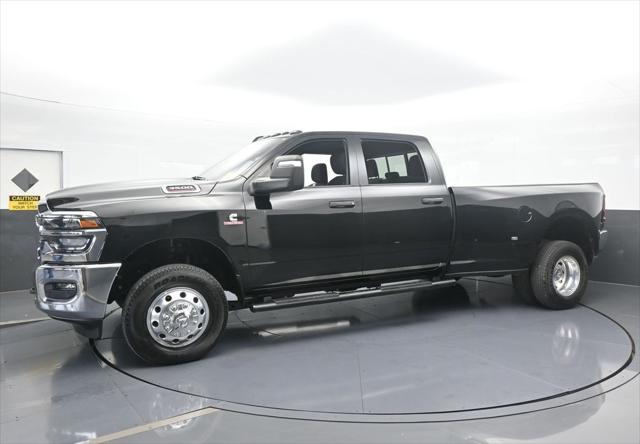 2025 RAM 3500 Tradesman Crew Cab 4x4 8 Box 2025 RAM 3500 Tradesman Crew Cab 4x4 8 Box
