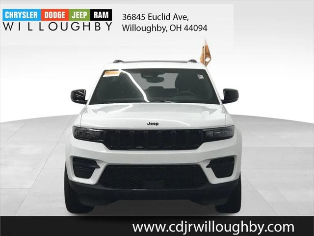 2023 Jeep Grand Cherokee Altitude 4x4 2023 Jeep Grand Cherokee Altitude 4x4