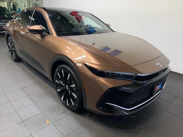 2025 Toyota Crown Platinum 2025 Toyota Crown Platinum