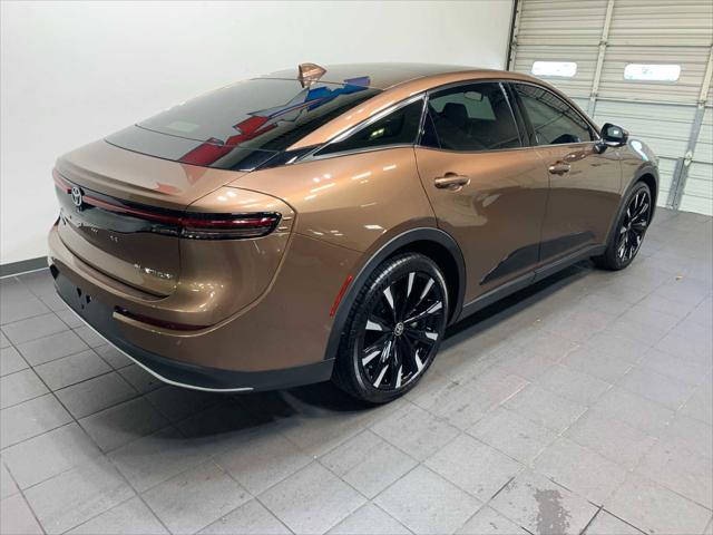 2025 Toyota Crown Platinum 2025 Toyota Crown Platinum