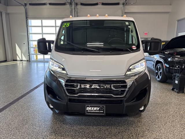 2025 RAM ProMaster 3500 Cutaway Low Roof 2025 RAM ProMaster 3500 Cutaway Low Roof