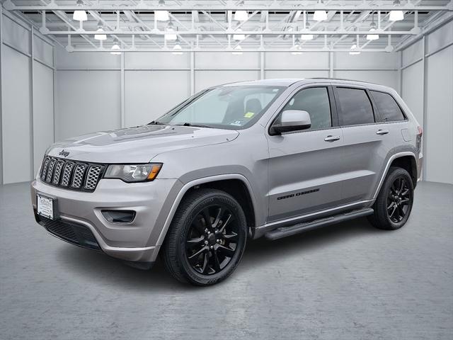 2017 Jeep Grand Cherokee Altitude 4x4 2017 Jeep Grand Cherokee Altitude 4x4