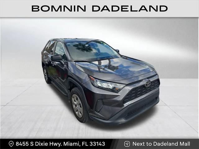 2022 Toyota RAV4 LE 2022 Toyota RAV4 LE