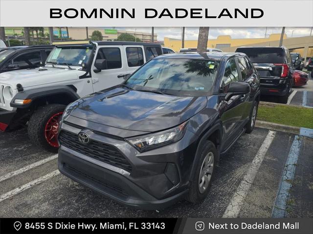 2022 Toyota RAV4 LE 2022 Toyota RAV4 LE