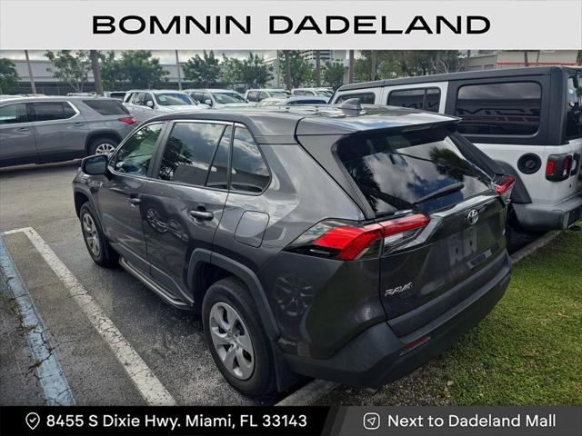 2022 Toyota RAV4 LE 2022 Toyota RAV4 LE