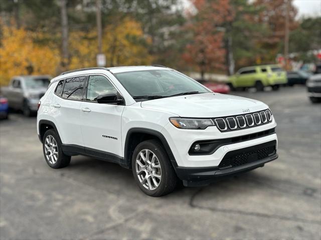 2022 Jeep Compass Latitude Lux 4x4 2022 Jeep Compass Latitude Lux 4x4