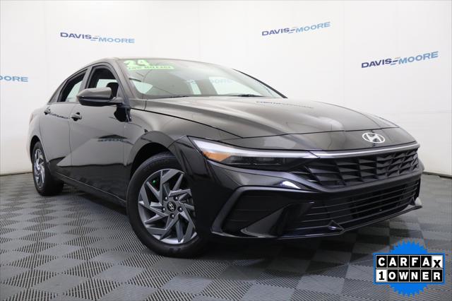 2024 Hyundai Elantra SEL 2024 Hyundai Elantra SEL