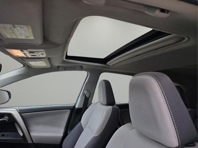 2014 Toyota RAV4 XLE 2014 Toyota RAV4 XLE