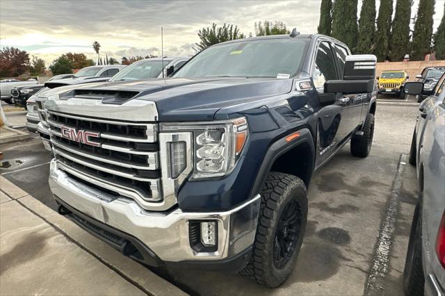 2022 GMC Sierra 2500HD 4WD Crew Cab Standard Bed SLT 2022 GMC Sierra 2500HD 4WD Crew Cab Standard Bed SLT