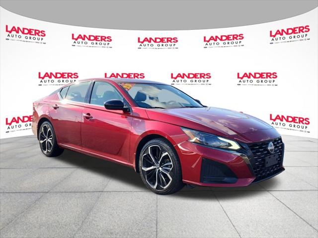 2023 Nissan Altima SR Intelligent AWD 2023 Nissan Altima SR Intelligent AWD