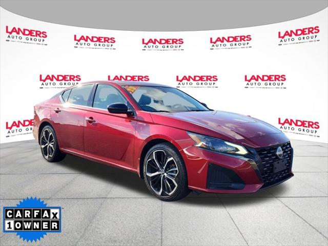 2023 Nissan Altima SR Intelligent AWD 2023 Nissan Altima SR Intelligent AWD