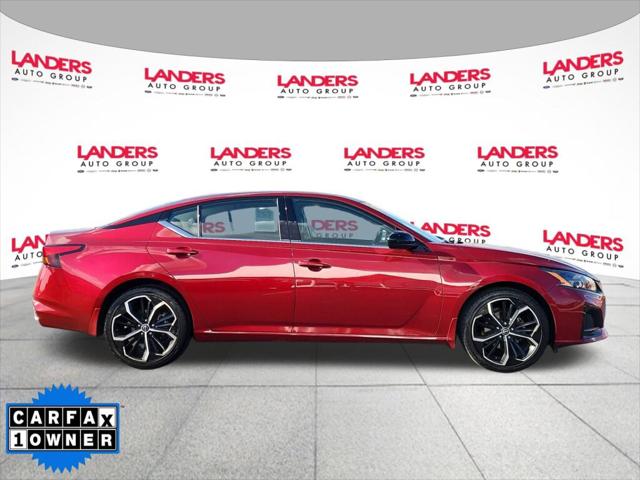 2023 Nissan Altima SR Intelligent AWD 2023 Nissan Altima SR Intelligent AWD