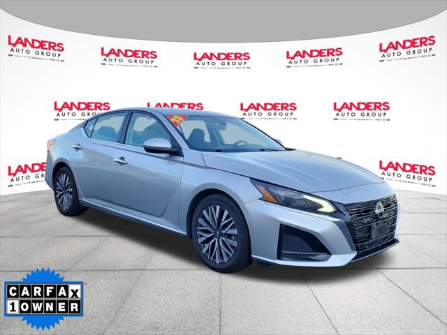 2023 Nissan Altima SV FWD