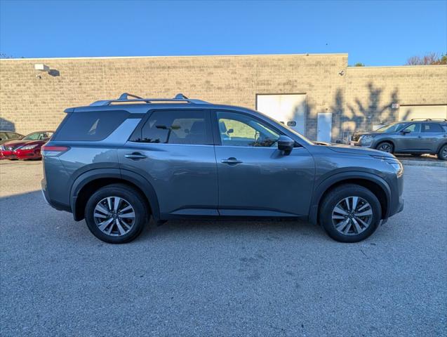 2024 Nissan Pathfinder SL 4WD 2024 Nissan Pathfinder SL 4WD