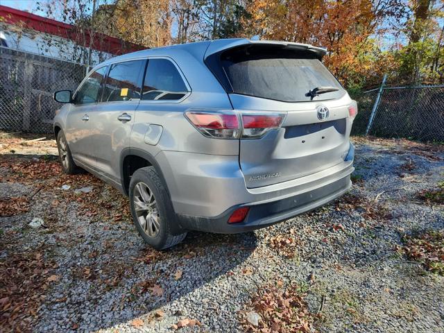 2015 Toyota Highlander LE Plus V6 2015 Toyota Highlander LE Plus V6
