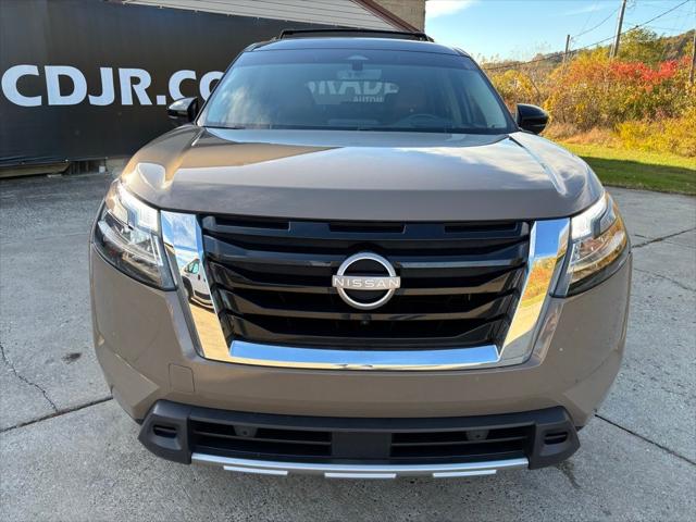 2023 Nissan Pathfinder Platinum 4WD 2023 Nissan Pathfinder Platinum 4WD