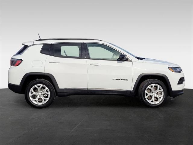 2024 Jeep Compass Latitude 4x4 2024 Jeep Compass Latitude 4x4