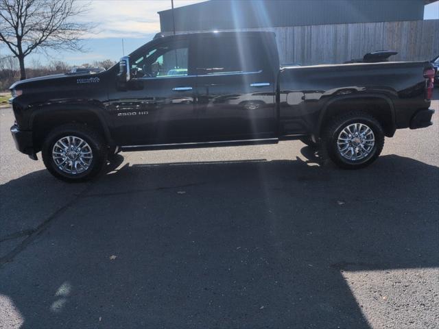 2022 Chevrolet Silverado 2500HD 4WD Crew Cab Standard Bed High Country