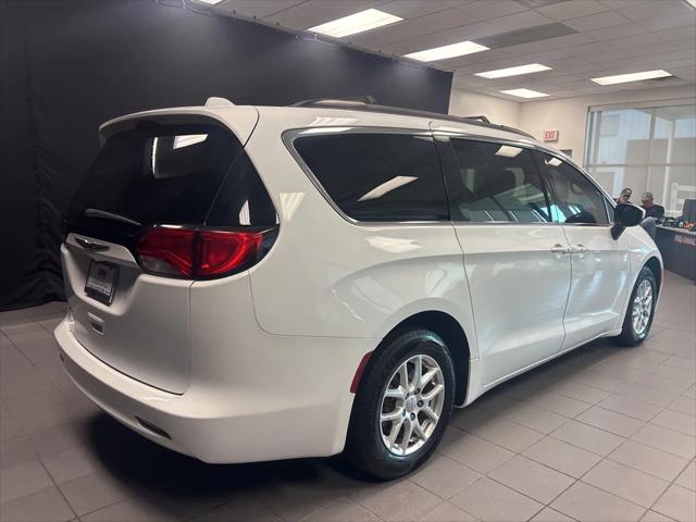 2020 Chrysler Voyager LXI 2020 Chrysler Voyager LXI