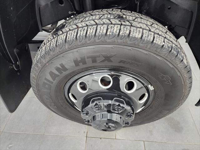 2025 RAM 3500 Laramie Crew Cab 4x4 8 Box