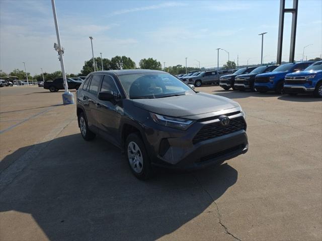 2024 Toyota RAV4 LE 2024 Toyota RAV4 LE