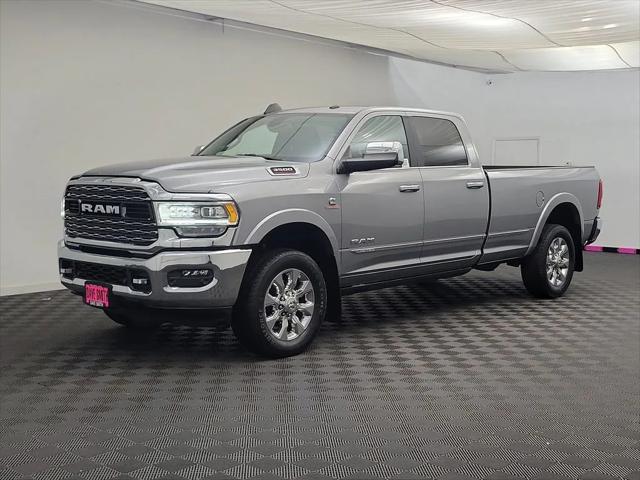 2022 RAM 3500 Limited Crew Cab 4x4 8 Box
