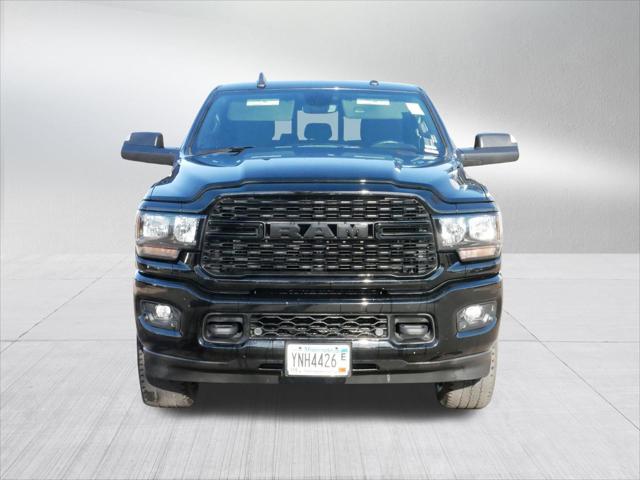 2022 RAM 3500 Big Horn Mega Cab 4x4 64 Box
