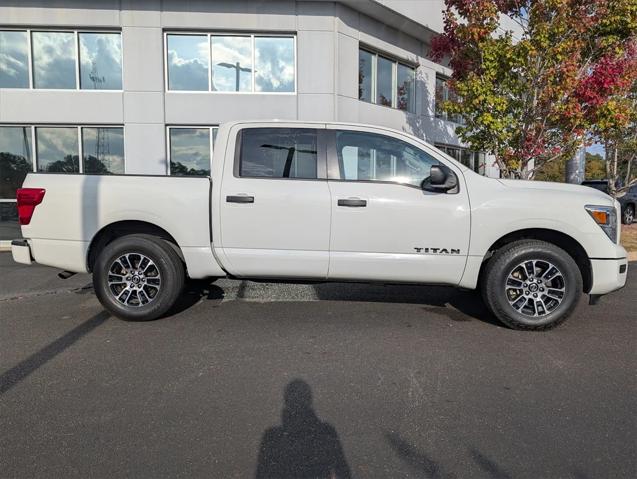 2022 Nissan TITAN Crew Cab SV 4x2 2022 Nissan TITAN Crew Cab SV 4x2