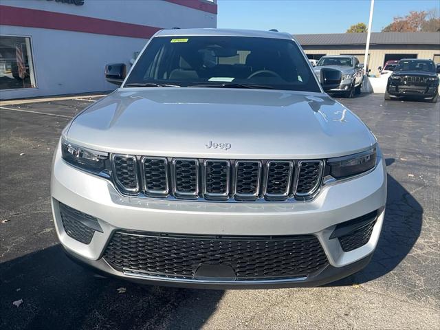 2024 Jeep Grand Cherokee Laredo X 4x4 2024 Jeep Grand Cherokee Laredo X 4x4