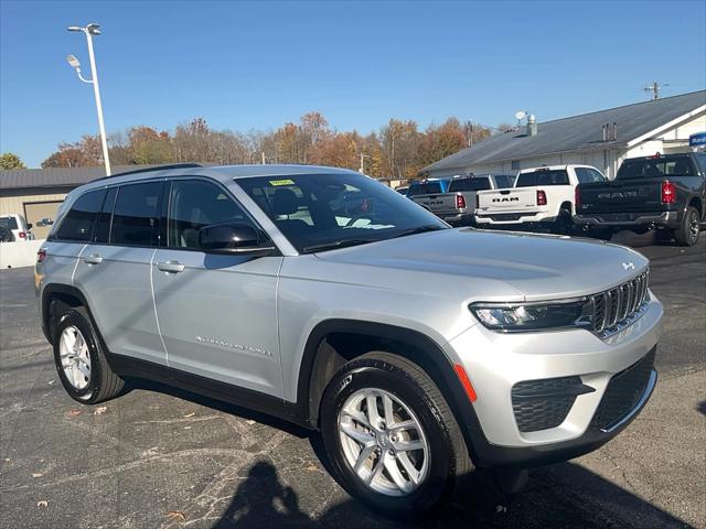 2024 Jeep Grand Cherokee Laredo X 4x4 2024 Jeep Grand Cherokee Laredo X 4x4